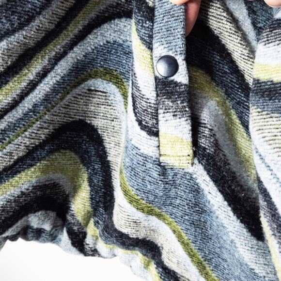 BDG Women’s Isla Wool Puffer Jacket Swirl Print Dopamine Snow Bunny Size 2XL - Picture 6 of 10